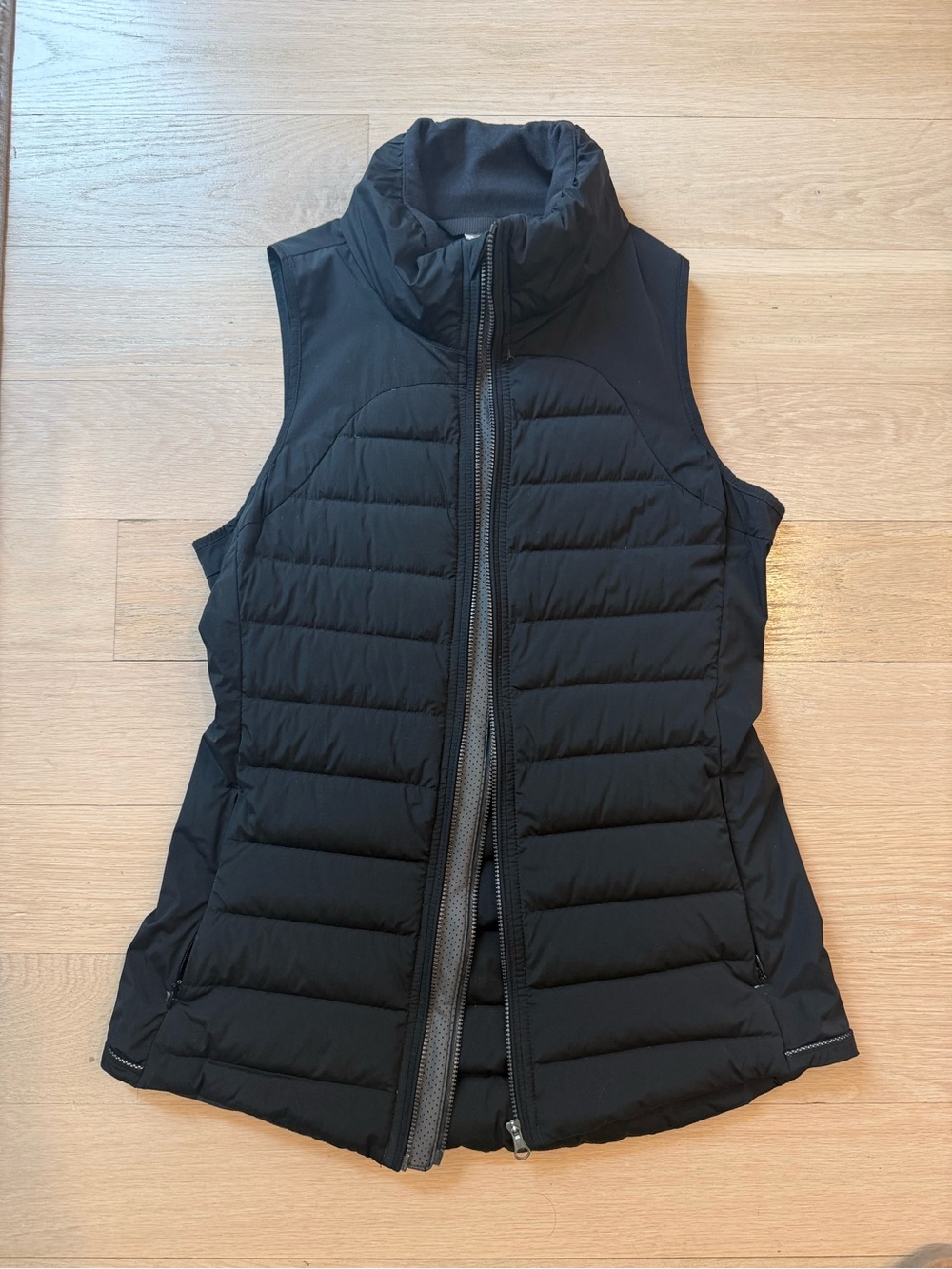 Lululemon Quilted Women's Puffer Vest - 6
